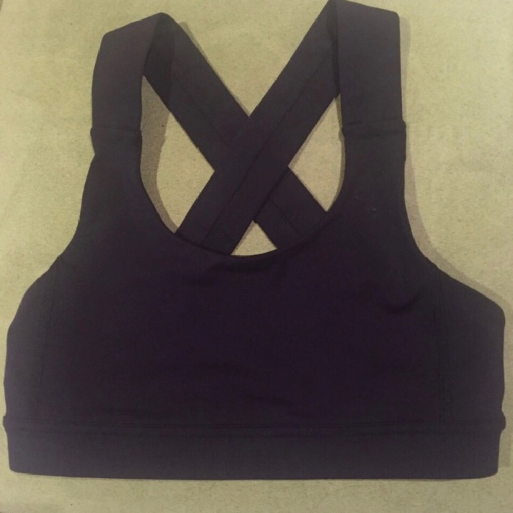 Lululemon sports bra